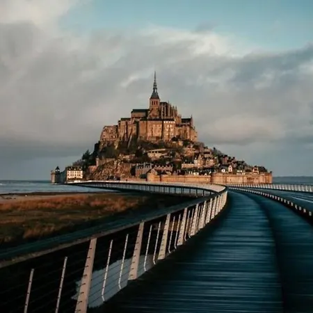 La Baie Du Mont Appartement De Vacances Proche Du Mont Saint Michel Roz-sur-Couesnon Exterior photo